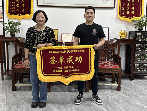 山西省忻州市忻府区刘姐